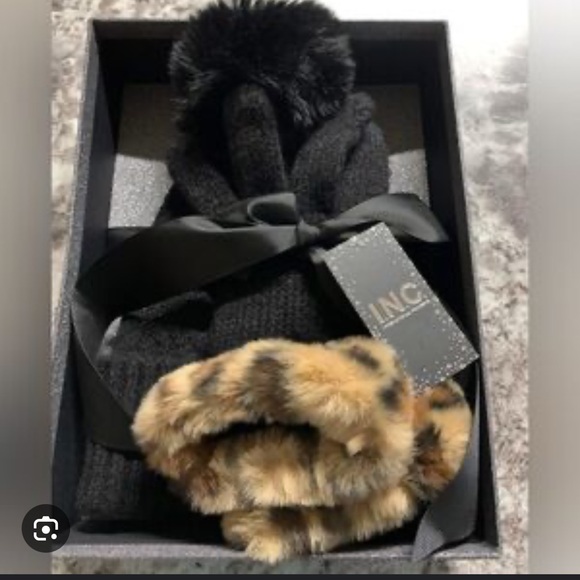 NWT INC International Concepts Beanie Hat & Glove Set Gifts Stocking Stuffer - Picture 4 of 4